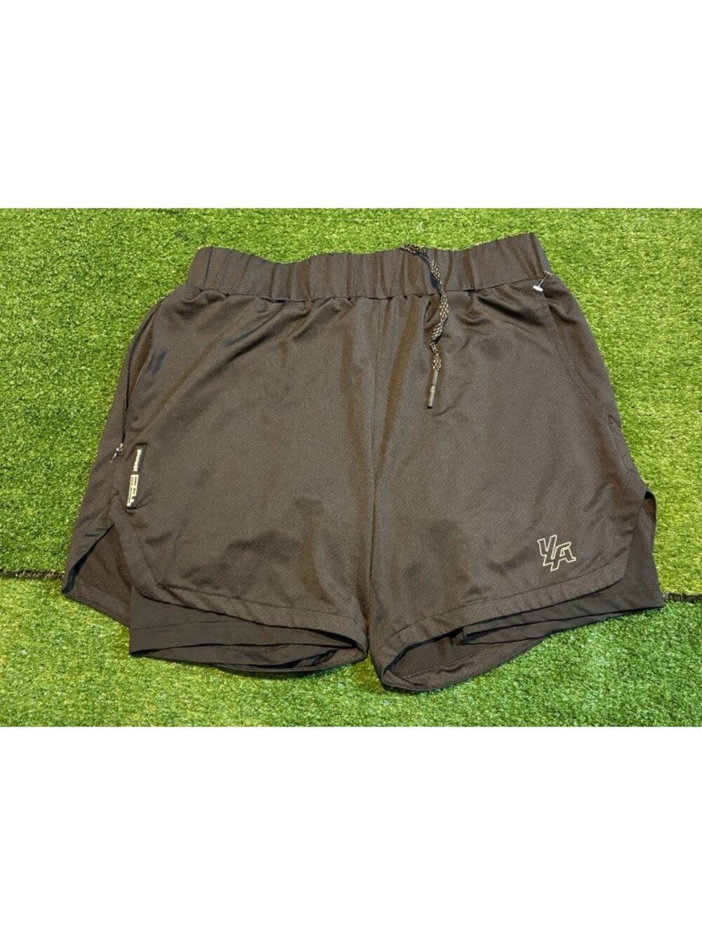 YoungLa shorts mens large black lined compression 105 4" inseam lighweight